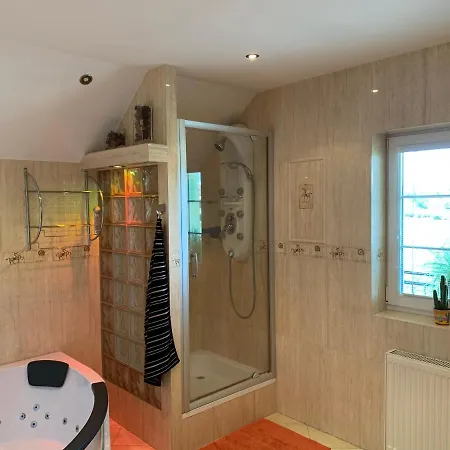 Kanarek Kwatera prywatna *